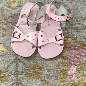 Sun San sweetheart sandals pink sz 10